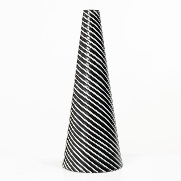 Stig Lindberg, Vase, “Domino”, Gustavsberg, latter half of the 20th century.
