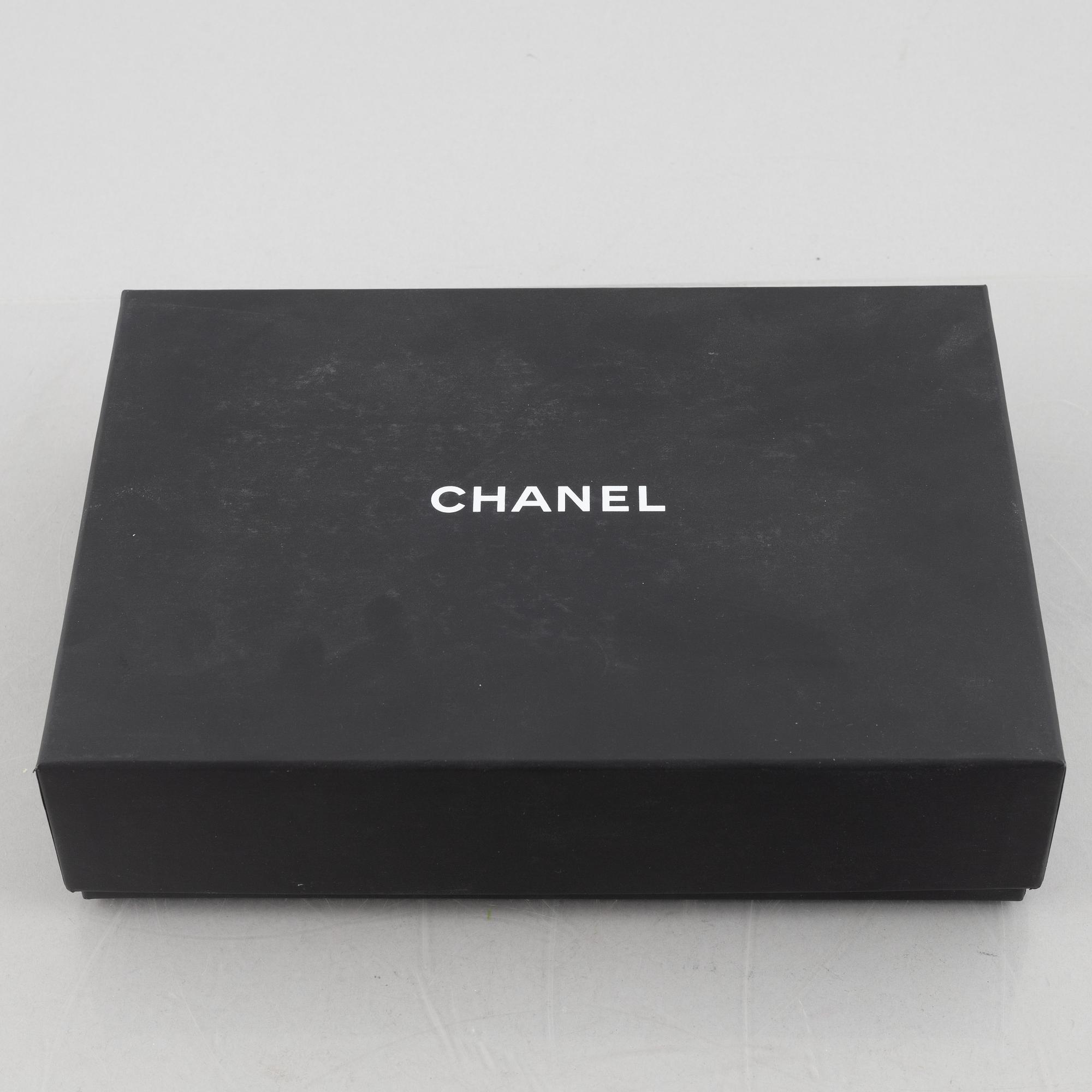 Chanel, bag, "O-Mini Sac / Wallet on Chain", 2019.