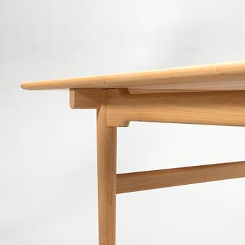 Hans J. Wegner, Matbord, "CH327", 2000-tal.