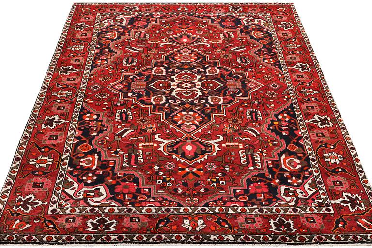 Matta, Bakhtiari, ca. 308 x 212 cm.