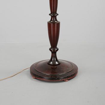 GOLVLAMPA, 1900-talets första hälft.