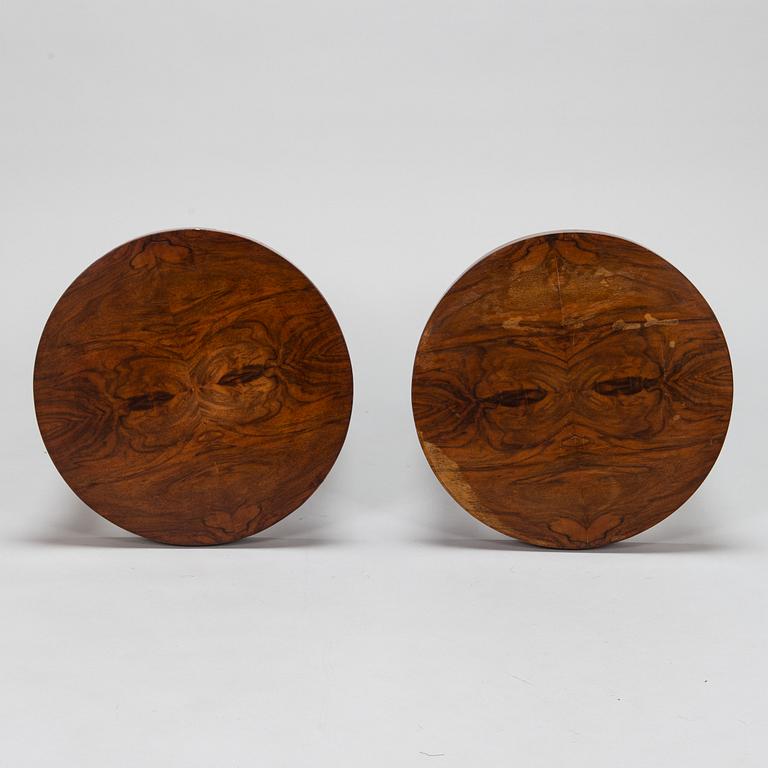 A pair of Art Deco style side tables/bedside tables, modern production.