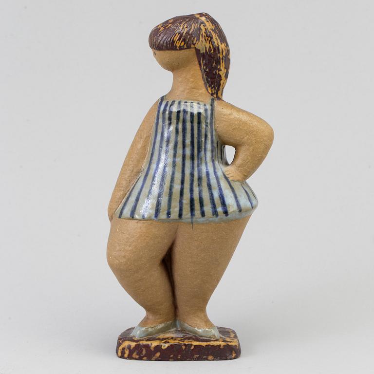 LISA LARSON, stengods, "Dora" ur ABC-flickorna, Gustavsberg.
