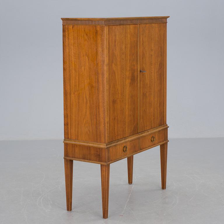 SKÅP, gustaviansk stil, 1900-talets mitt.