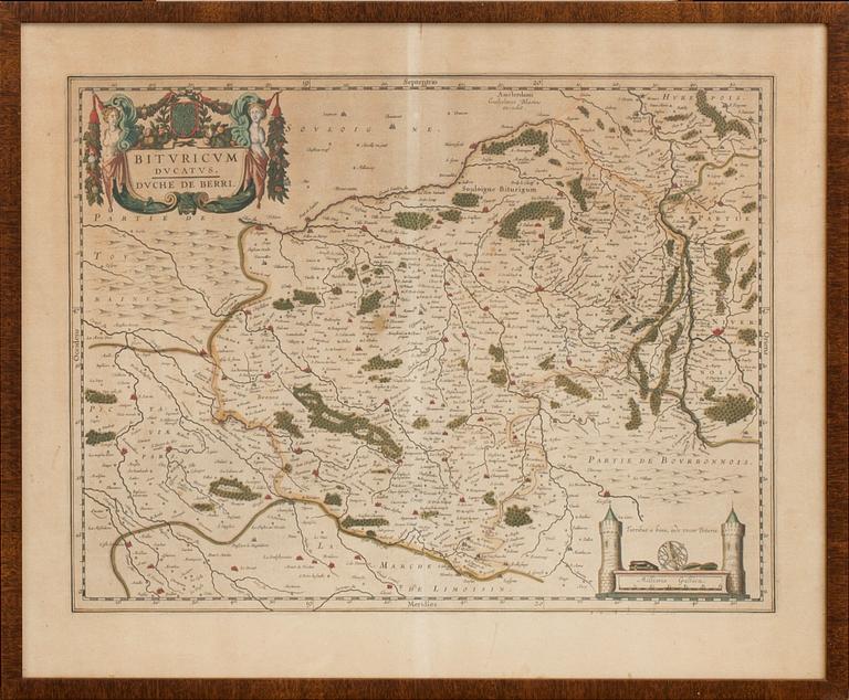 A SET OF TWO ENGRAVED MAPS, FRANCE, 18TH CENTURY.