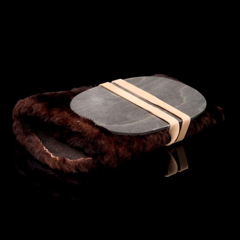 JENNI SOKURA, "Eväs - Favourite fillings", plywood, fur, ink, rubber band, 2017.