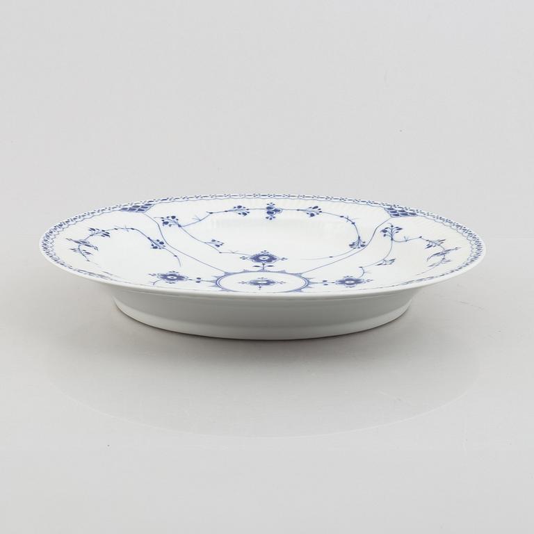 Serveringsfat, "Musselmalet halvblond", porslin, Royal Copenhagen, modell 540, 1893-1900.