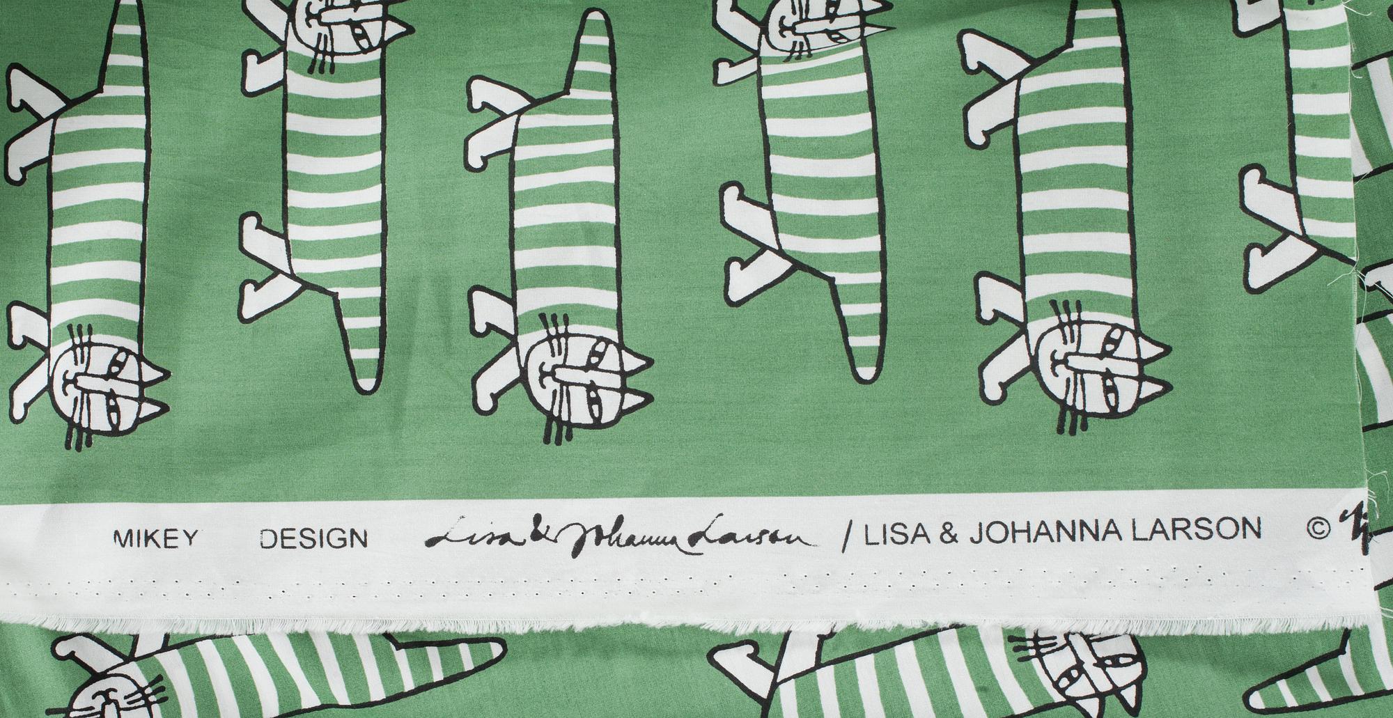 TYG, "Mikey" Lisa & Johanna Larson.