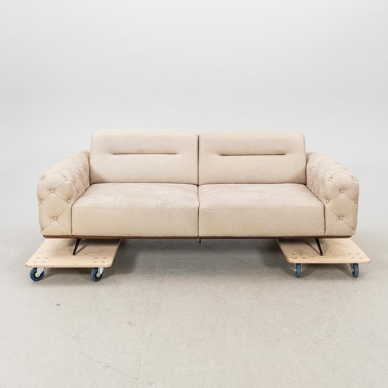 Sofa Saloni Gallardo 21st Century.