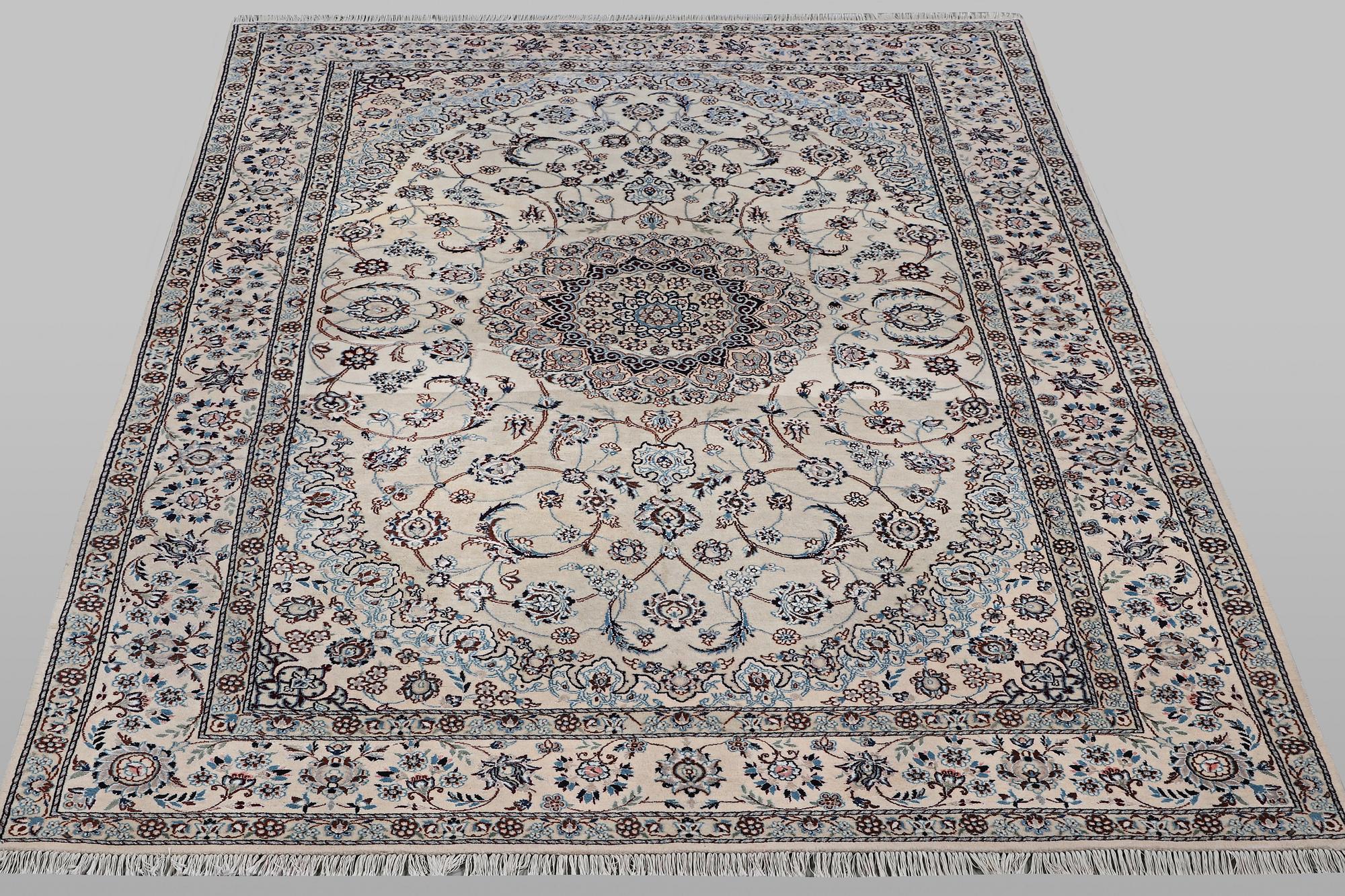 Matta, Nain, part silk, 9 laa, ca 302 x 203 cm.