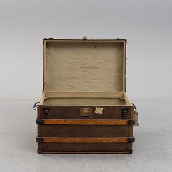 An early 20th century trunk.