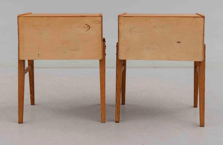 SÄNGBORD, 1 par, 1900-talets andra hälft.