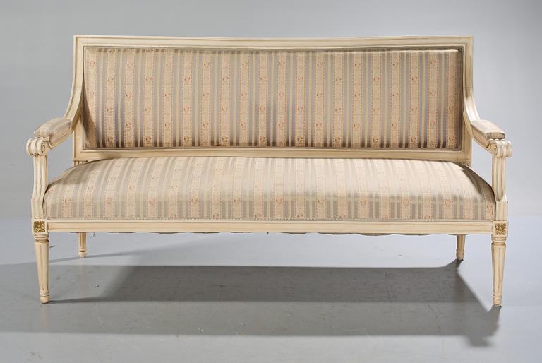 SOFFA, gustaviansk stil. Omkring sekelskiftet 1900.
