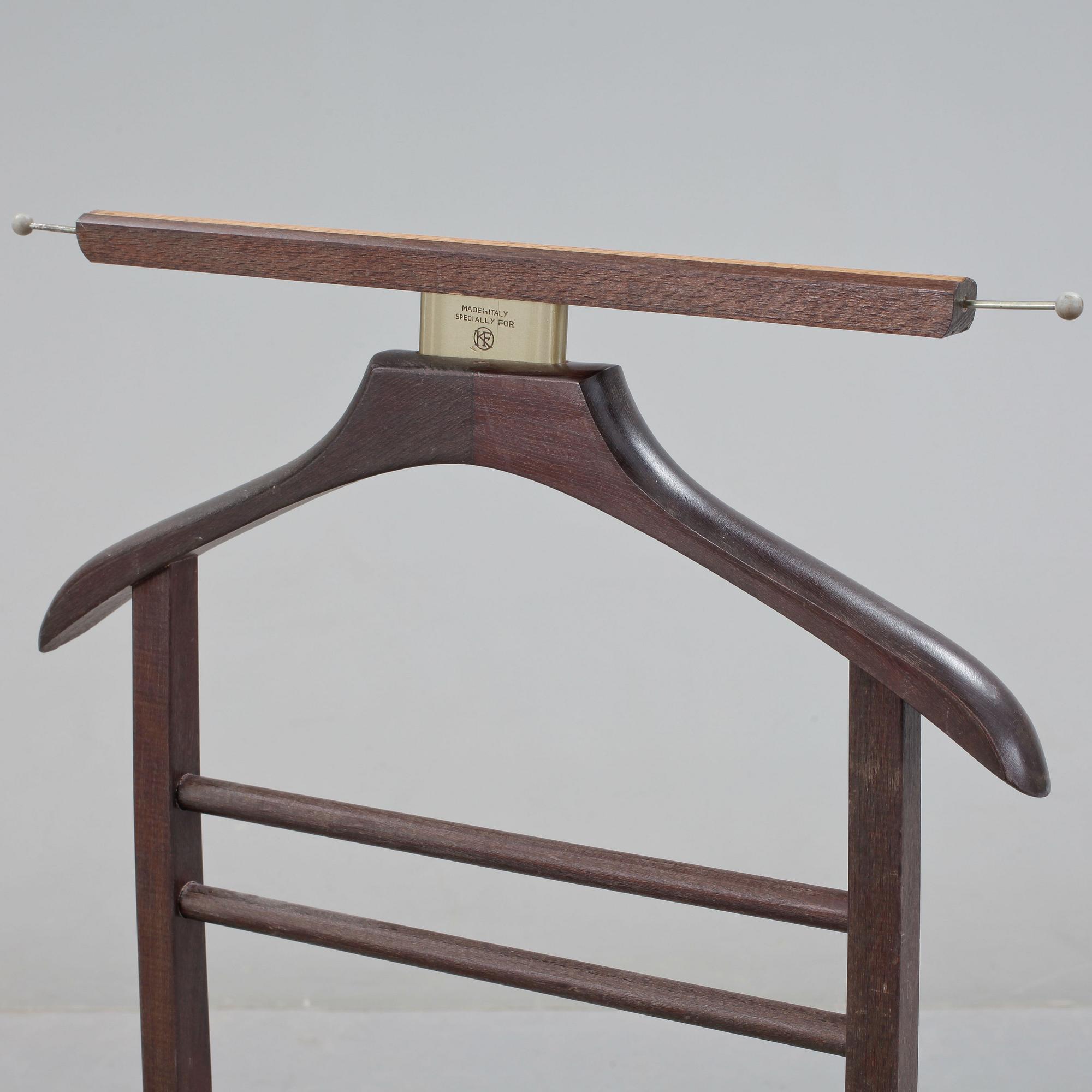 HERRBETJÄNT, Italien, 1900-talets mitt.