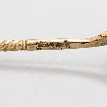 A salt cellar, mark of D. Nikitin, and 2 spoons, poss. P. Abrosimov and M. Andreyevna, enamel, silver. Moscow 1899-1908.