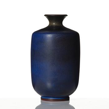 Berndt Friberg, a stoneware vase, Gustavsberg studio, Sweden 1967.