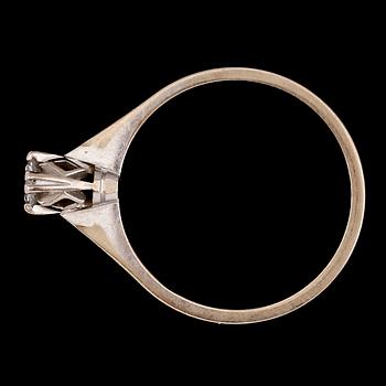 RING, 18 k vitguld med briljant, 0.20 ct enligt gravyr. Vikt ca 2 gram.
