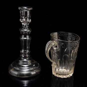 MUGG samt LJUSSTAKE, glas, 17/1800-tal.