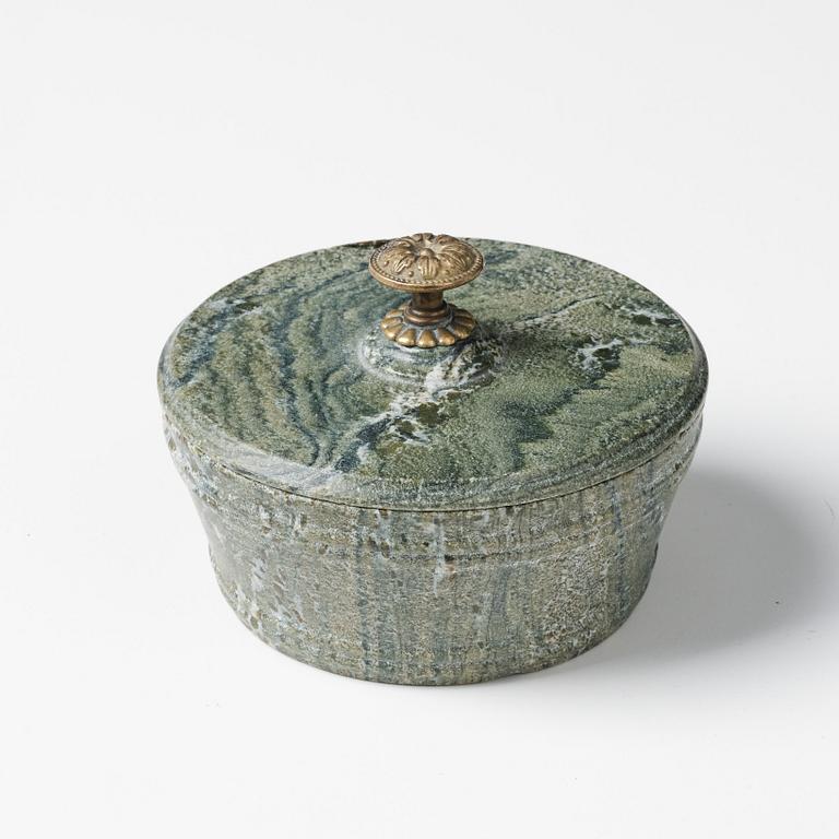 A Swedish Empire 'Kolmård' marble butter box with cover, early 19th century.