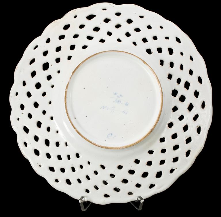 GALLERFAT, fajans. Marieberg, 1700-tal.