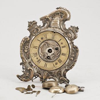 BORDSUR MED SPINDELGÅNG, rokoko, 1700-tal.