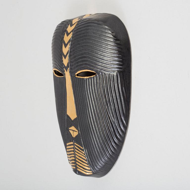 a Lisa Larson mask, late 20th century, not signed.