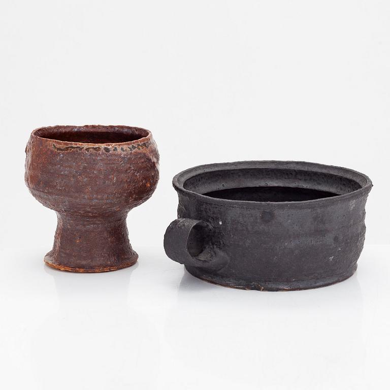 Raija Tuumi, a stoneware bowl and goblet signed RT Arabia 1963 and 1971.