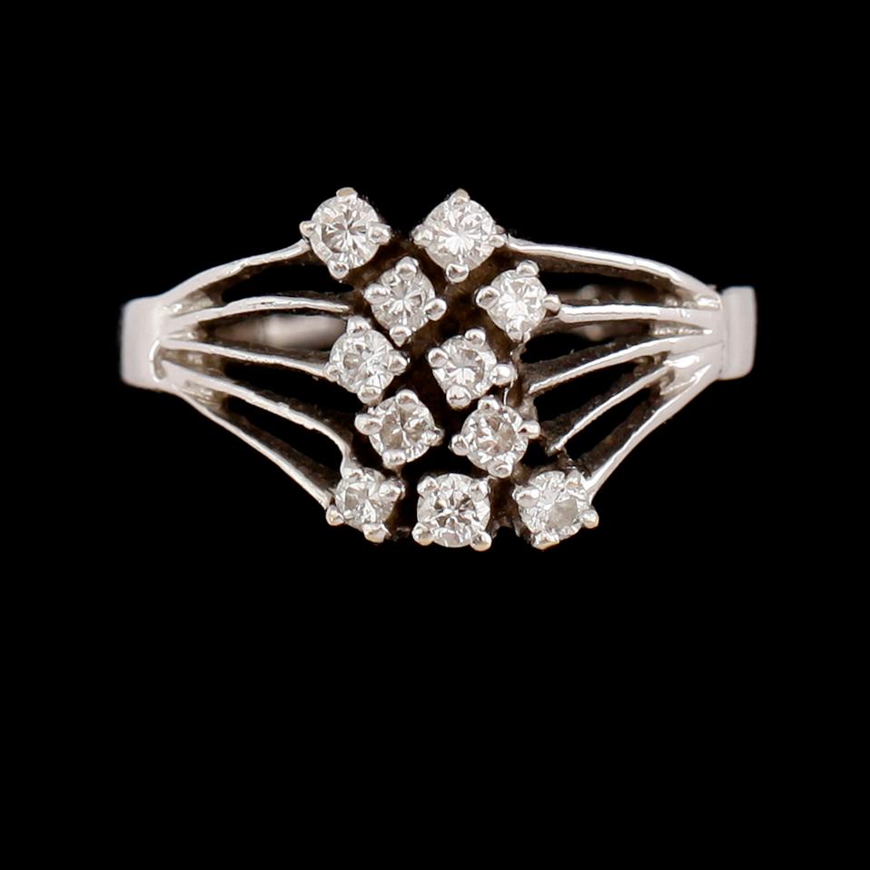 RING, 18 k vitguld, briljantslipade diamanter.