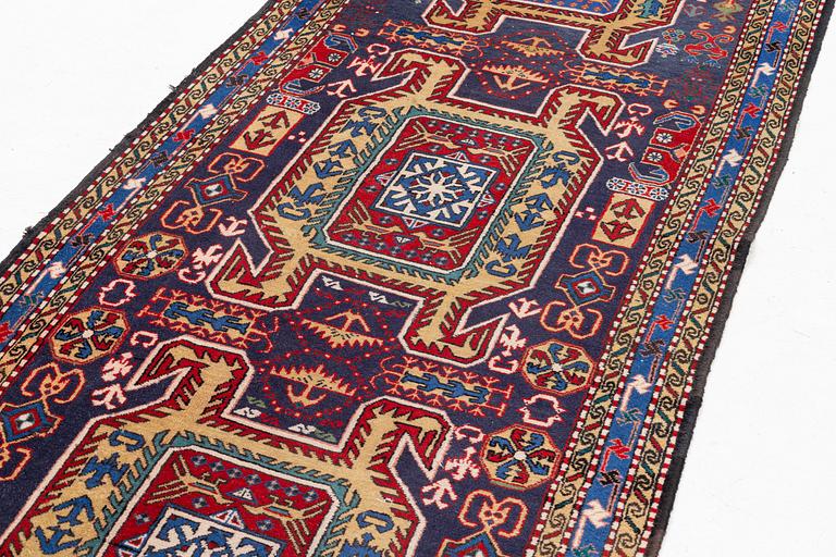 A runner carpet, Northwest Persian, approx. 356 x 114 cm.