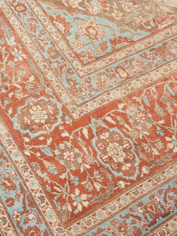 ANTIQUE TABRIZ. 436 x 333 cm.