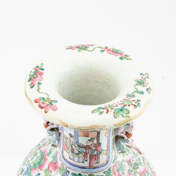 Floor vase China late 19th century Canton porcelain.