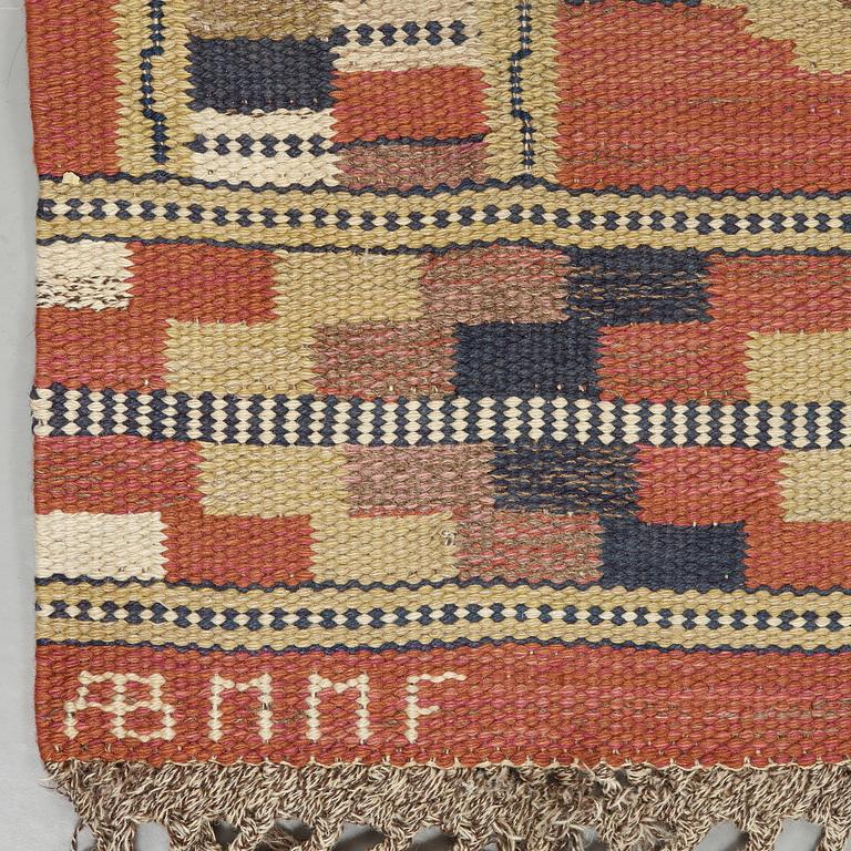 MÄRTA MÅÅS-FJETTERSTRÖM, matta, rölakan, "Röda åttan", 192 x 146 cm, signerad AB MMF.