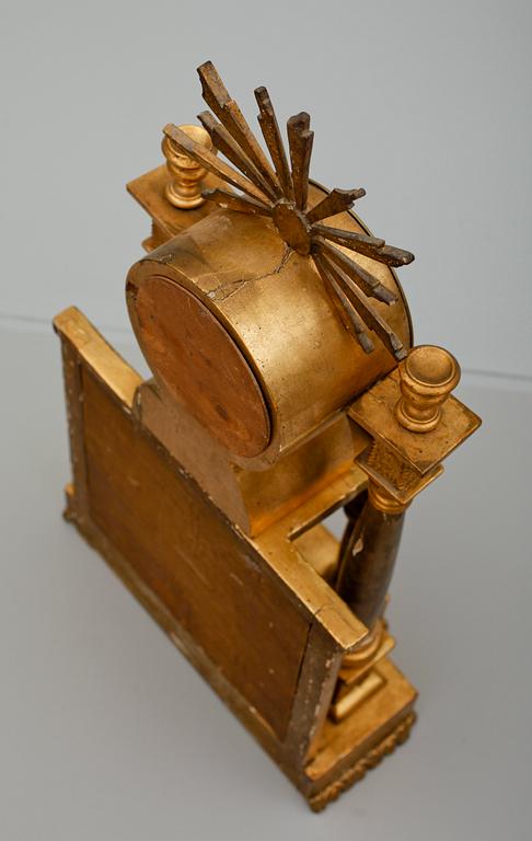 BORDSPENDYL, senempire, 1800-talets första hälft.