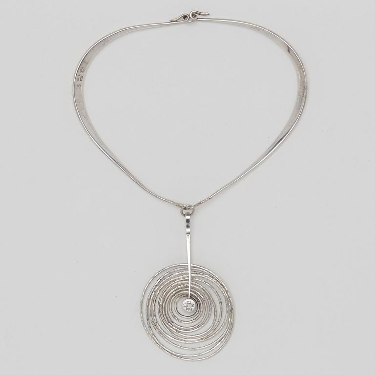 BENT GABRIELSEN, a sterling necklace with a pendant, by Georg Jensen, Copenhagen post 1964.