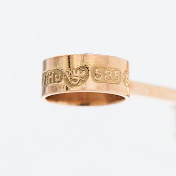 Ring och hänge, 14K guld och syntetsika spineller. Finland 1965 och 1966.