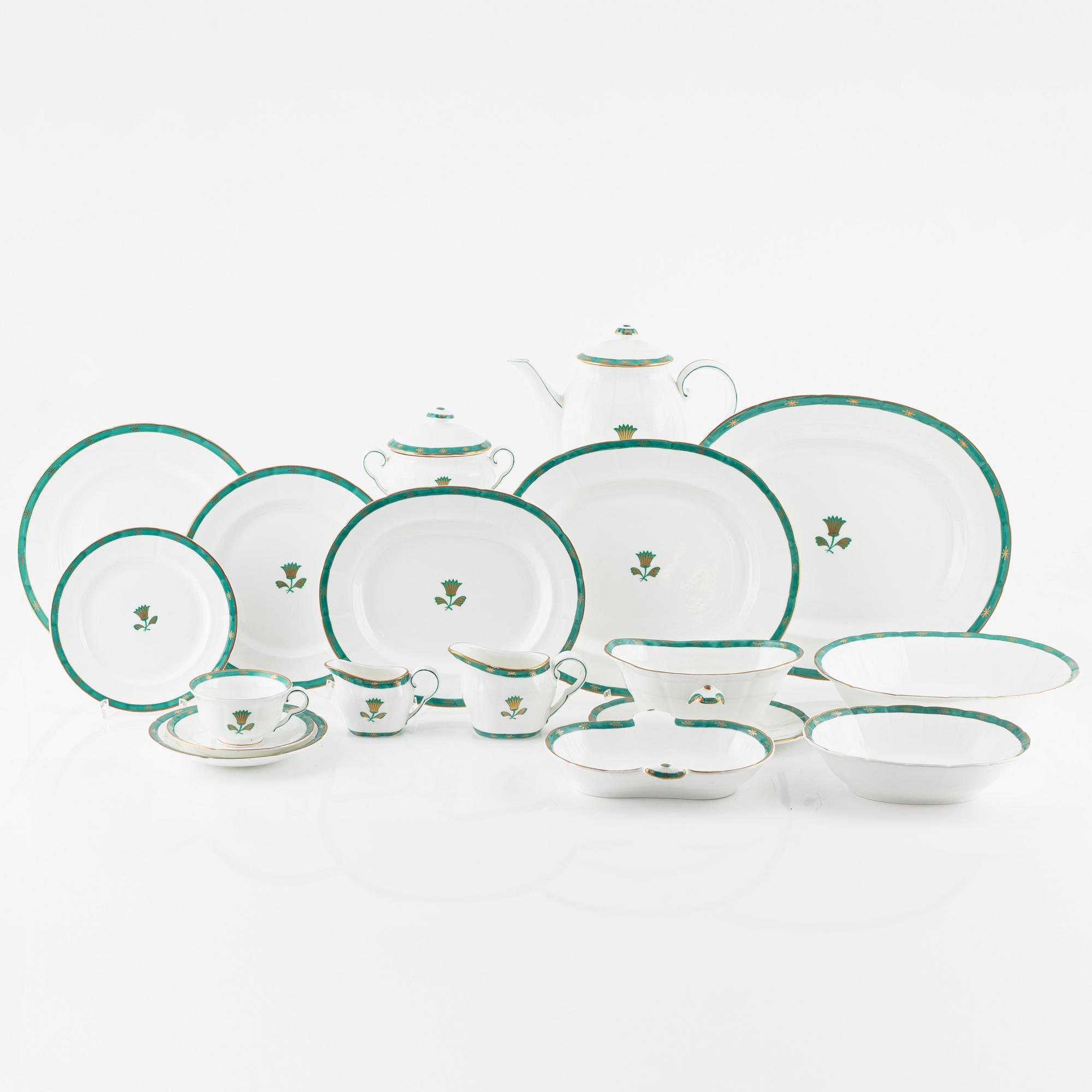 Wilhelm Kåge, mat- och kaffeservis, 73 delar, "Guldstjärna", Gustavsberg.