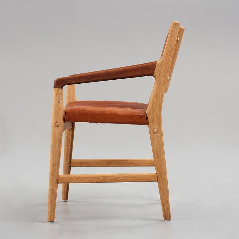 HANS J WEGNER, "Magasin du Nord", karmstol för Johannes Hansen, Danmark 1950-tal.