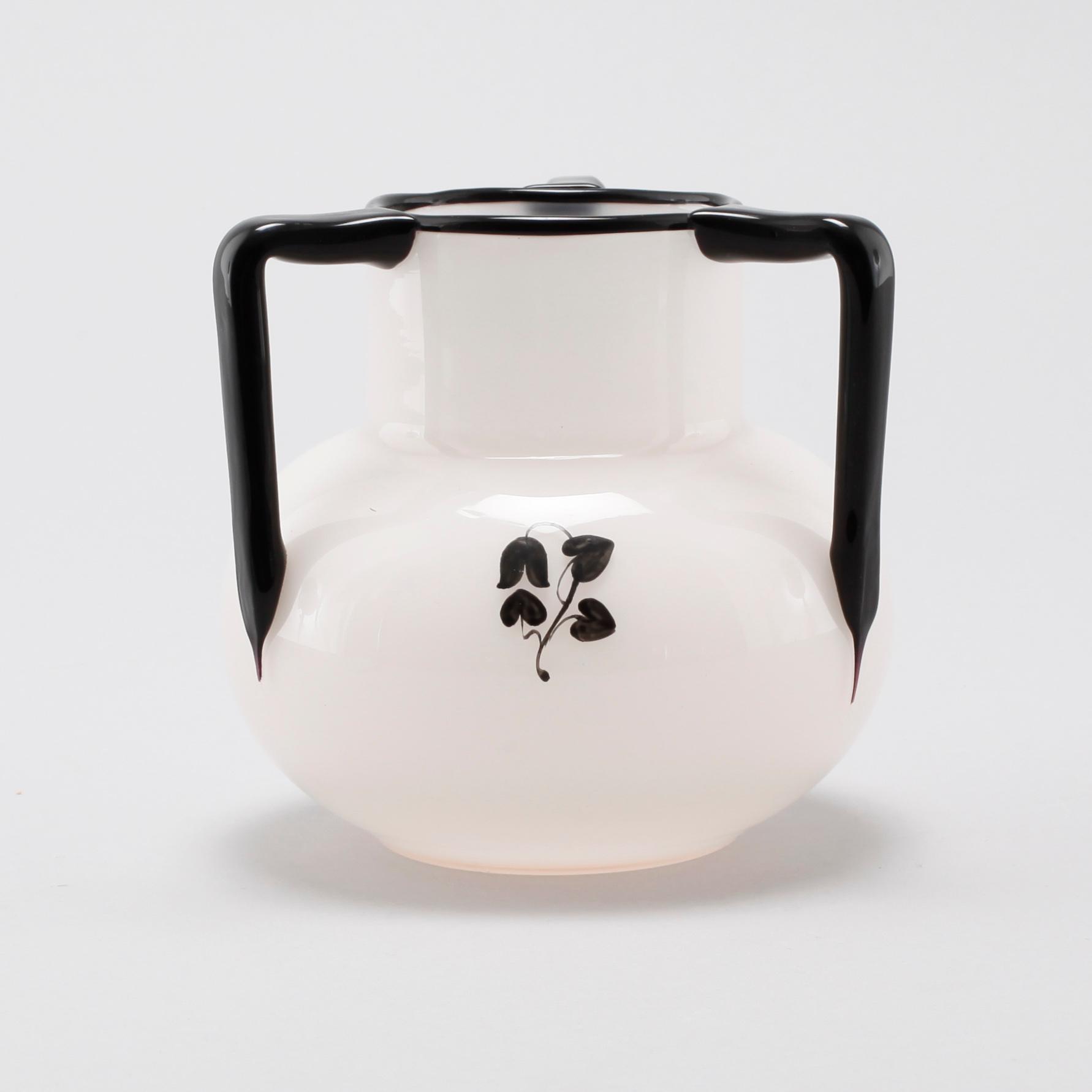 A glass vase attributed to Dagobert Peche, Loetz, Austria, 1920s.