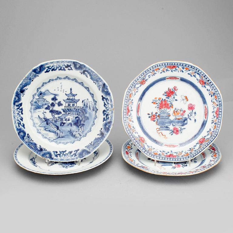 PARTI TALLRIKAR, 4 st. Porslin, Kina, 1700/1800-tal.