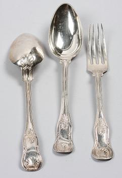 SERVISBESTICK, 14 st, silver, 1800-tal. Modell Engelsk snäck.