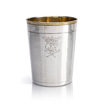 203. Bägare, delvis förgyllt silver, oidentifierad mästare Augsburg 1701-1705. Senbarock.