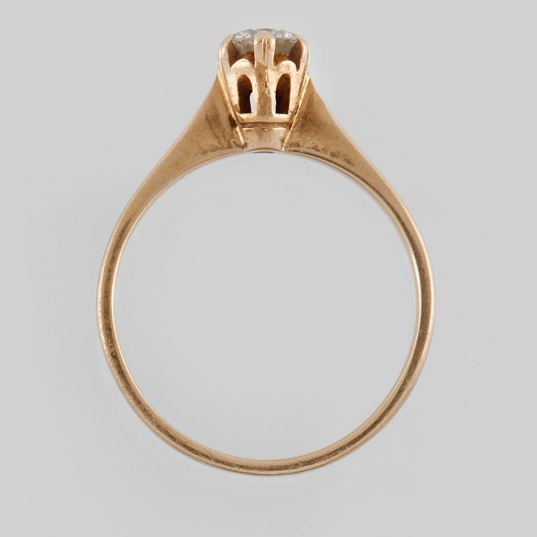 RING, 18K guld med briljantslipad diamant, 0.36 ct, Bo Andersson, Uppsala, 1996. Vikt.