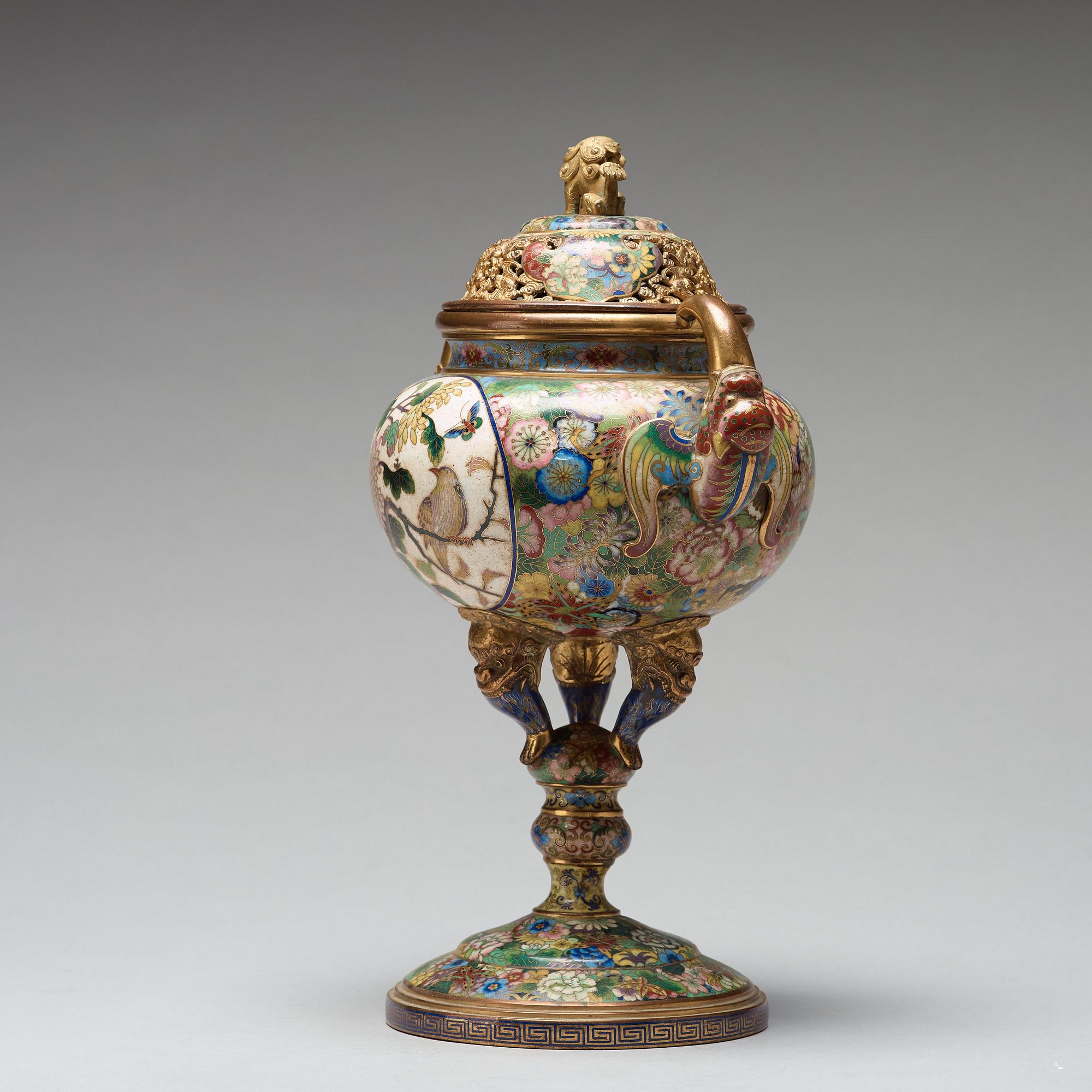 A cloisonné censer with cover, Qing dynasty, circa 1900.