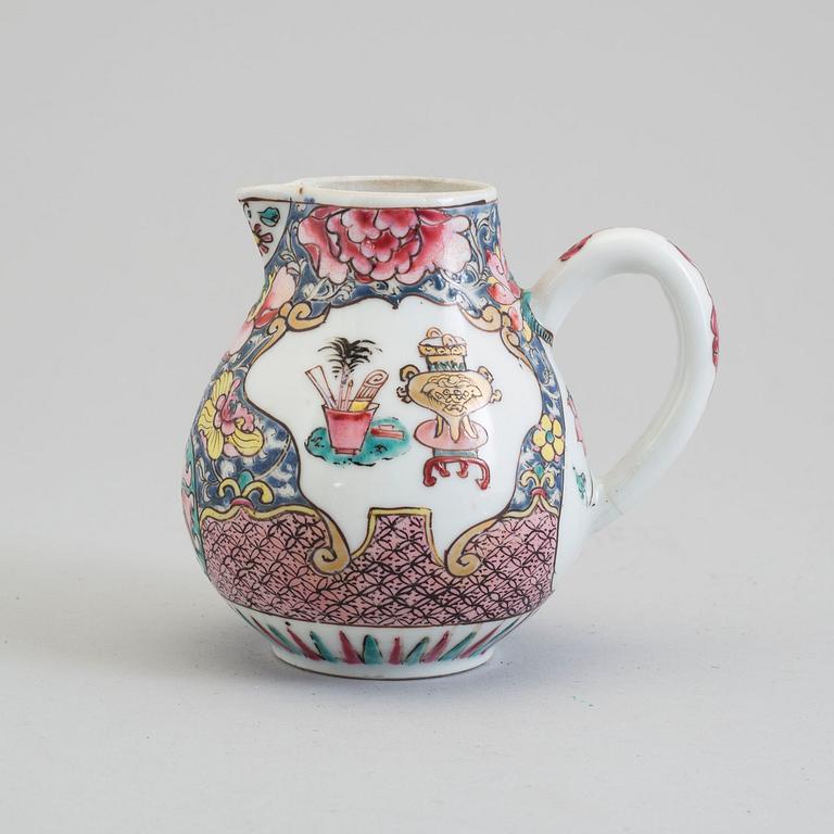 A famille rose ewer, Qing dynasty, Yongzheng (1723-35).