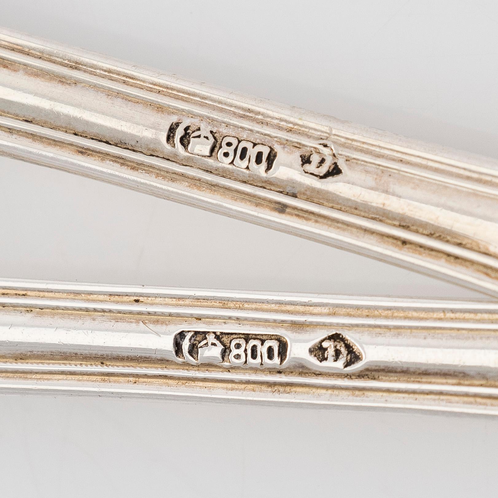 A 12-piece set of silver fish cutlery, Germany, around the turn of the 20th century.