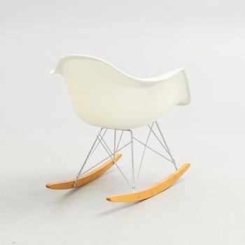 Charles & Ray Eames, Rocking chair, "Eames plastic armchair RAR", Vitra, 2005.