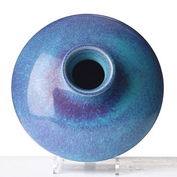 Berndt Friberg, a stoneware vase, Gustavsberg studio, Sweden 1972.