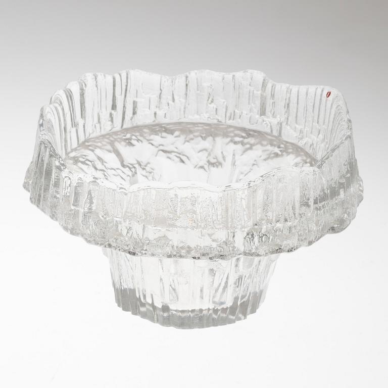 A signed Stellaria glass bowl by Tapio Wirkkala for Iittala.