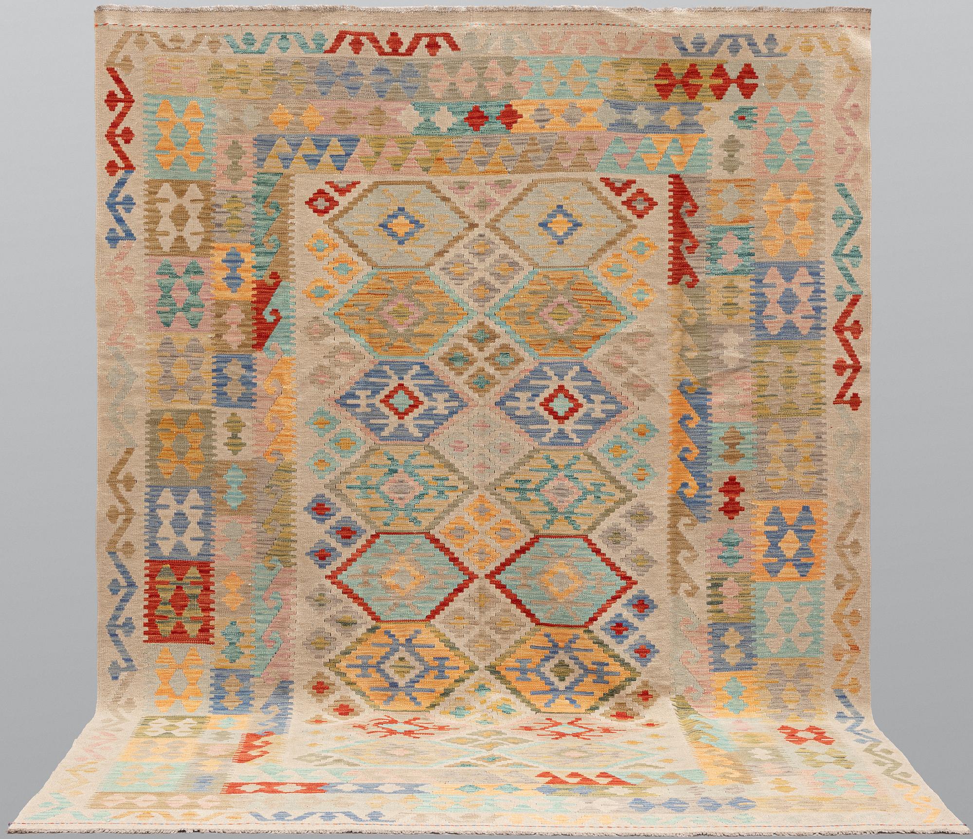 Matta, Kelim, ca 289 x 204 cm.