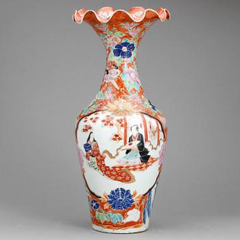 VAS, porslin, Kina, 1800-tal.